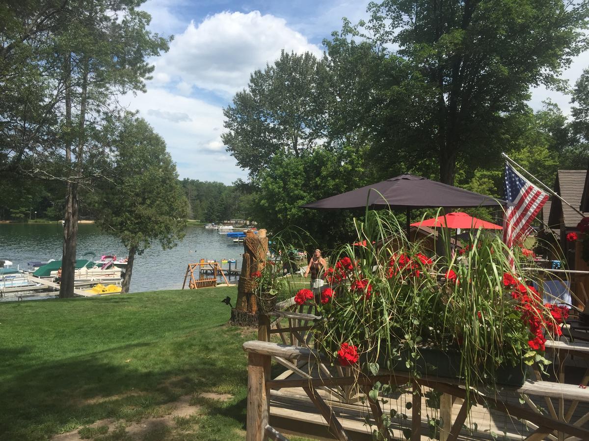 Clear Lake Resort West Branch Exterior foto